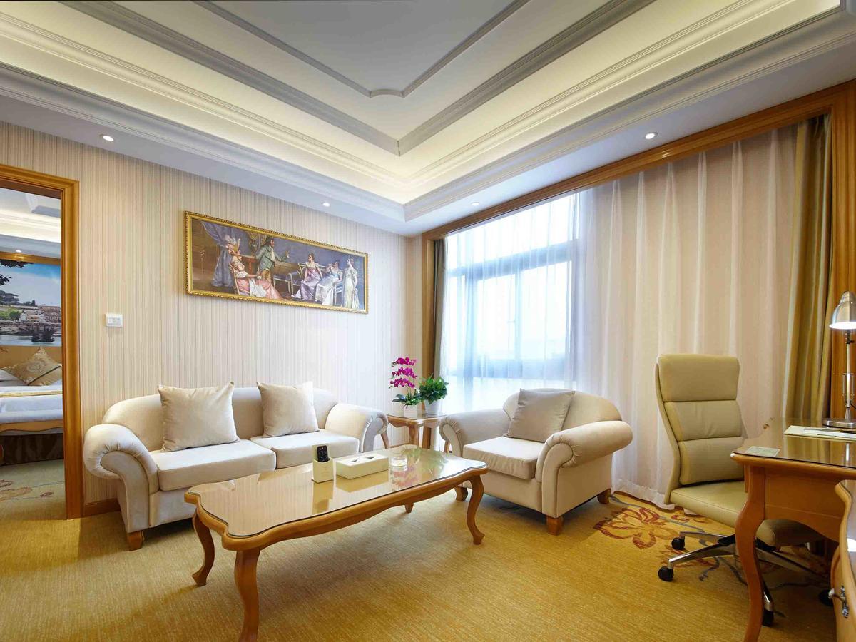 Vienna International Hotel Shanghai Baoshan Pangu Road Dış mekan fotoğraf